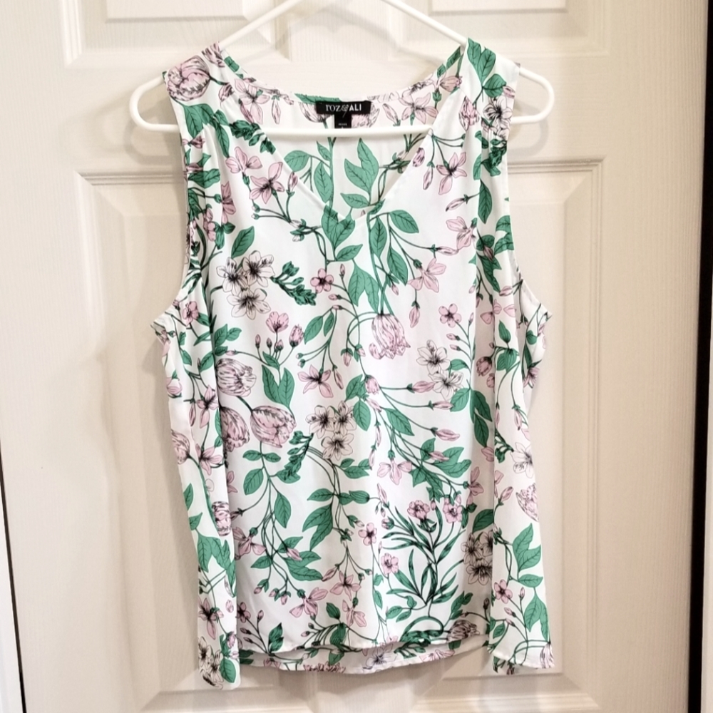 Roz & Ali sleeveless top